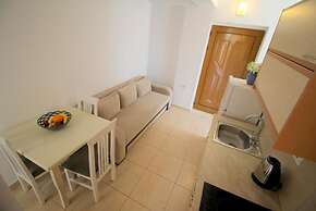 AR Apartments by Saranda Hotel