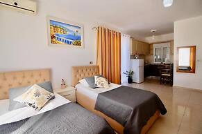 AR Apartments by Saranda Hotel