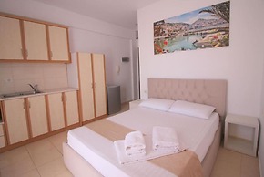 AR Apartments by Saranda Hotel