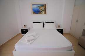 AR Apartments by Saranda Hotel