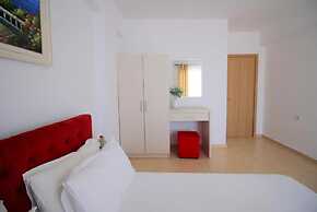 AR Apartments by Saranda Hotel
