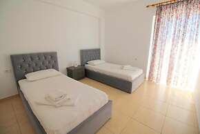 AR Apartments by Saranda Hotel