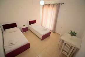 AR Apartments by Saranda Hotel