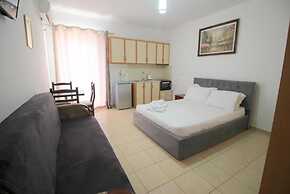 AR Apartments by Saranda Hotel