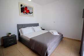 AR Apartments by Saranda Hotel