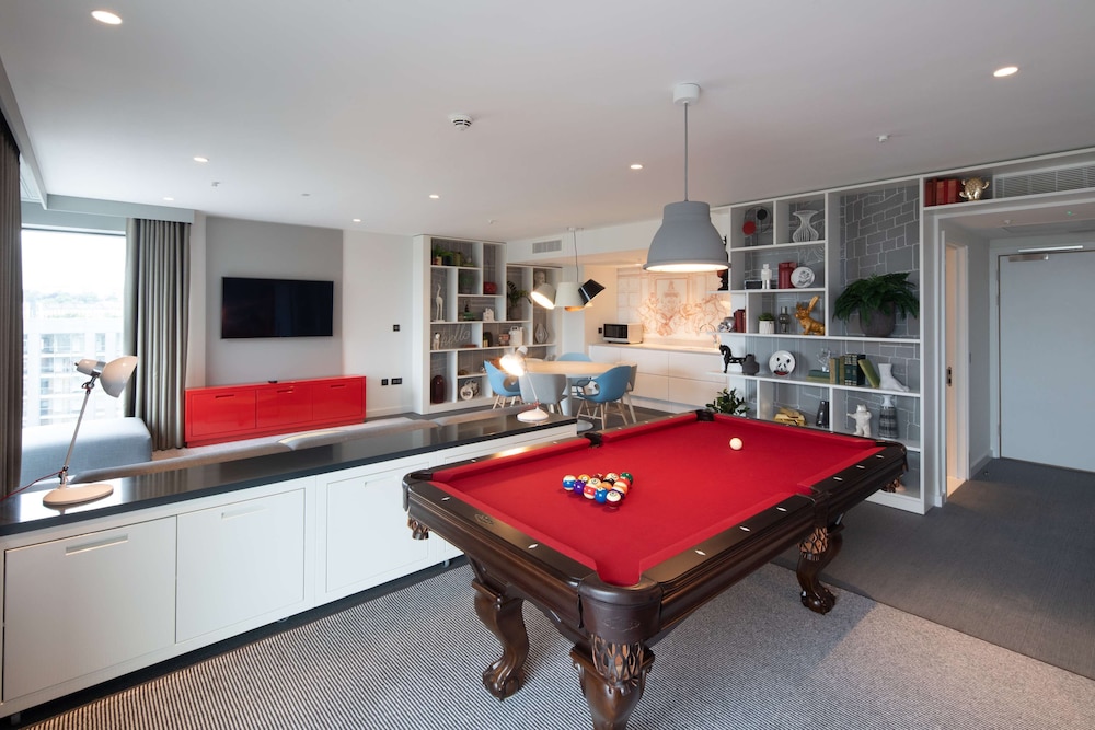 Radisson RED Glasgow