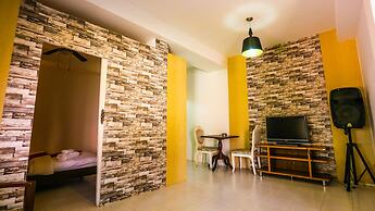 Phalaburi Resort by dreamhouse