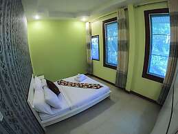 Phalaburi Resort by dreamhouse
