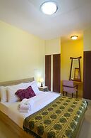 Phalaburi Resort by dreamhouse