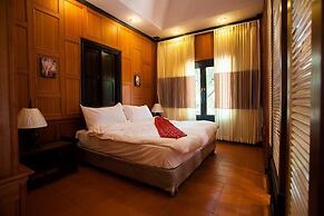 Phalaburi Resort by dreamhouse