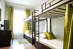 Nice Hostel Mokhovaya