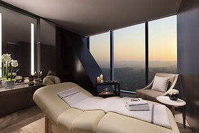 Niccolo Chongqing