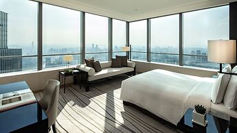 Niccolo Chongqing