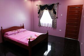 Luzmin BH - Pink House