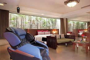 Q Motel