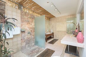 Villa Liang by Nagisa Bali