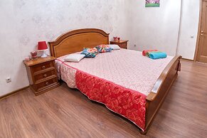 Aura Apartments