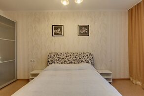 Aura Apartments