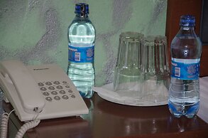 Ash White Hotel