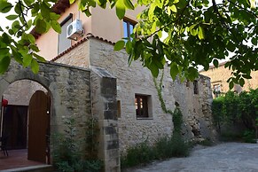 Venetian Cistern Villa