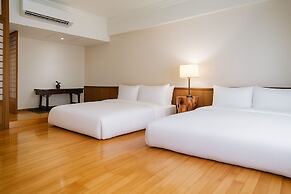 East Coast Hotel