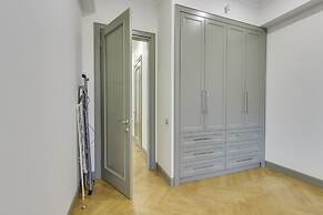 Opera Apartments