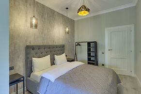 Opera Apartments