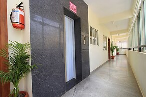 OYO 9653 Ample Premium Suites