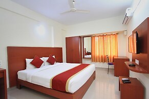 OYO 9653 Ample Premium Suites