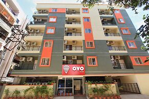 OYO 9653 Ample Premium Suites
