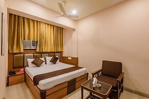 OYO 7727 Hotel Sarovar Grand