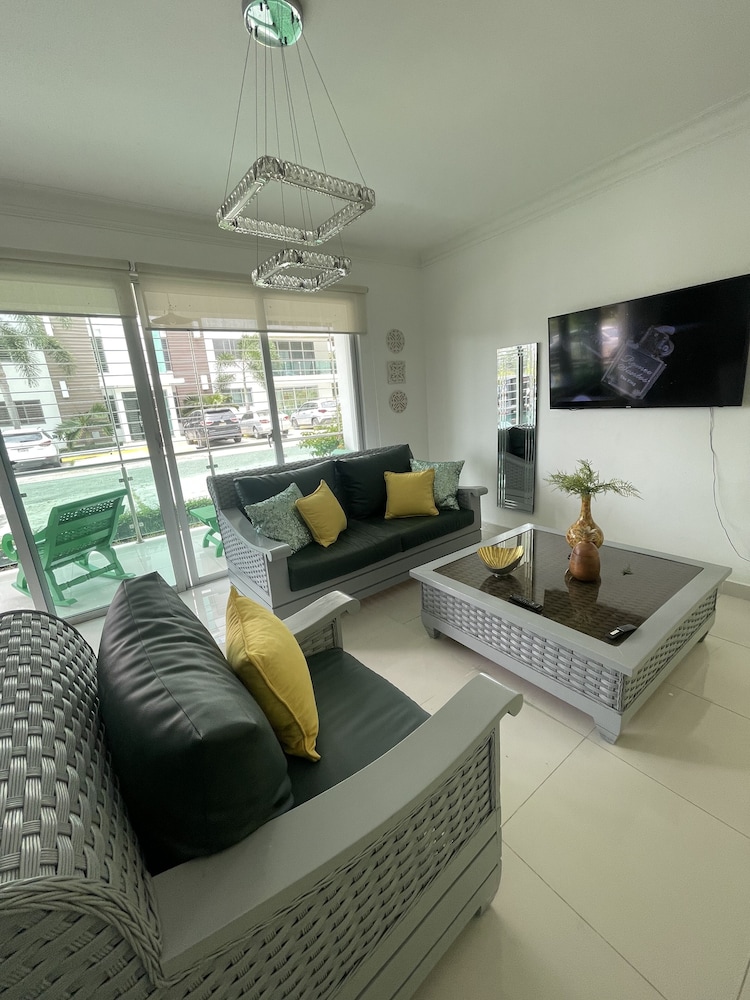 3 Bedroom Apartment at Verdana Residence