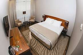 Veshki Park Hotel