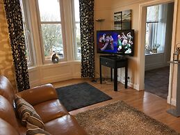 Great location 1 Bedroom Scotstoun Flat