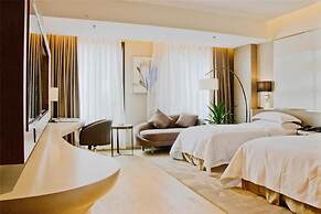 Howard Johnson Life Geckor Zhu