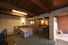 Cedar Inn