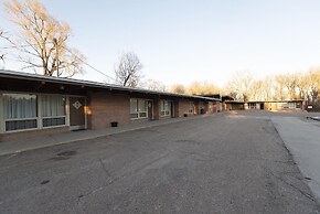 Cedar Inn