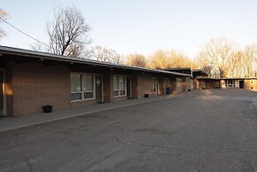 Cedar Inn