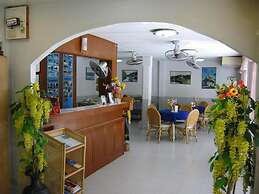 A&B Hotel