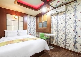 Couple Motel