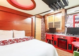 Couple Motel