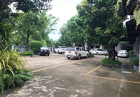 Warintorn Court