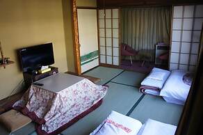 Miyoshiya Ryokan