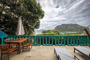Karuna El Nido Villas