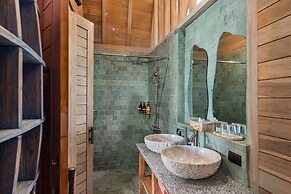 Karuna El Nido Villas