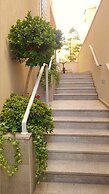 Apt Terrace & Garden - Bauhaus