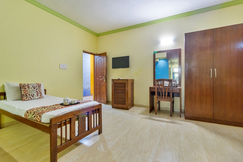 Larios Beach Holidays