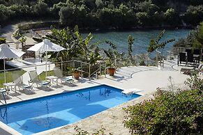 Karvouno Villas