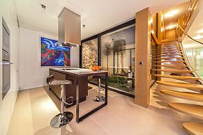 Golden Rays Luxury Villas