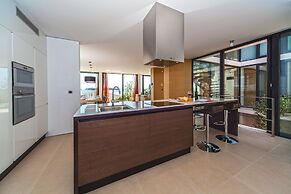 Golden Rays Luxury Villas